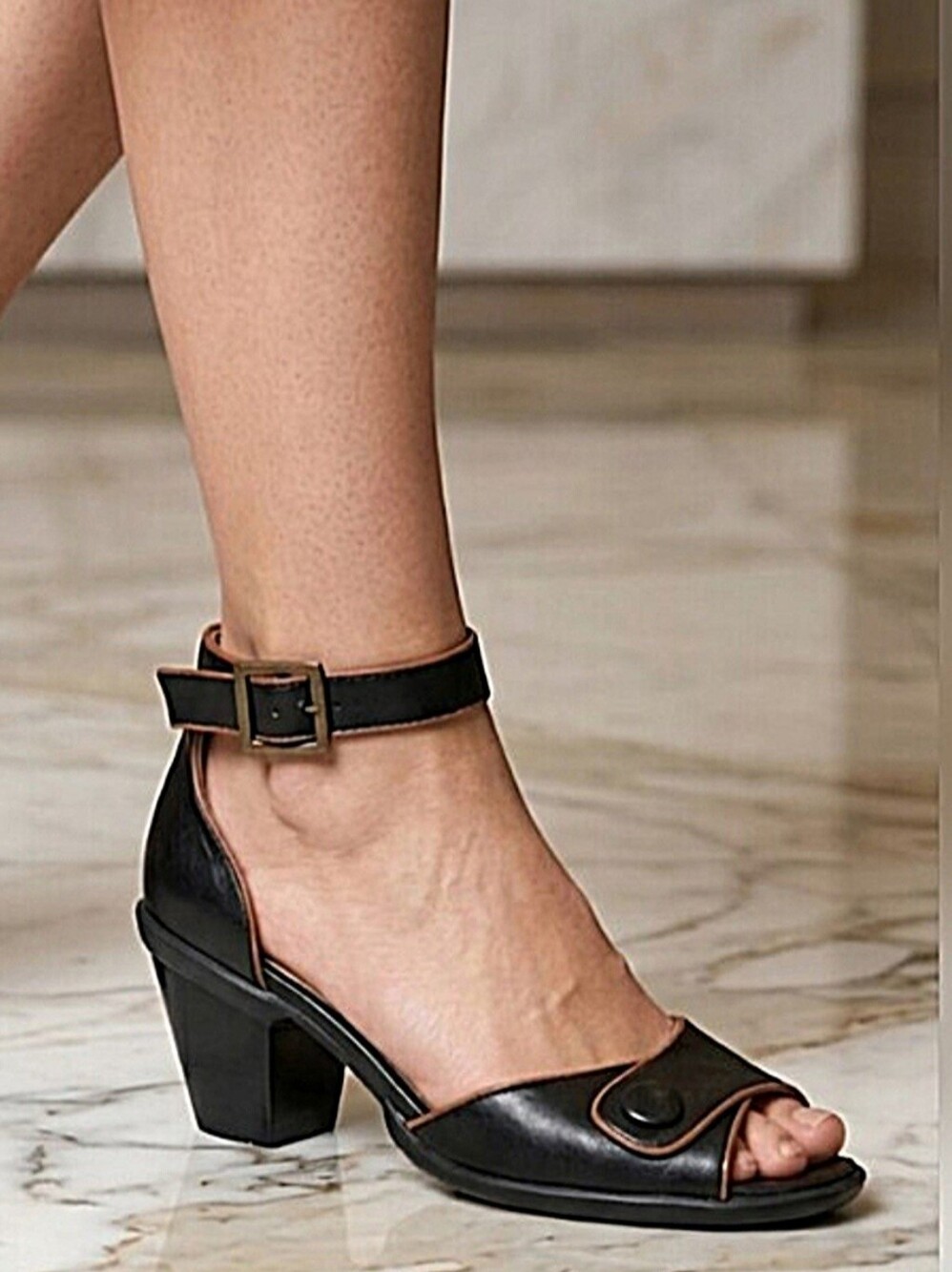 Miz Mooz 'Eloise' Peep-toe Ankle Strap Heeled Leather Sandals / Sz 7 / Black